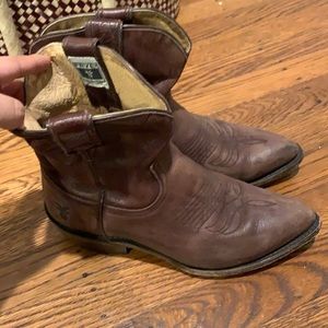 100% leather cowboy boots (Brown) by FRYE size 7.5